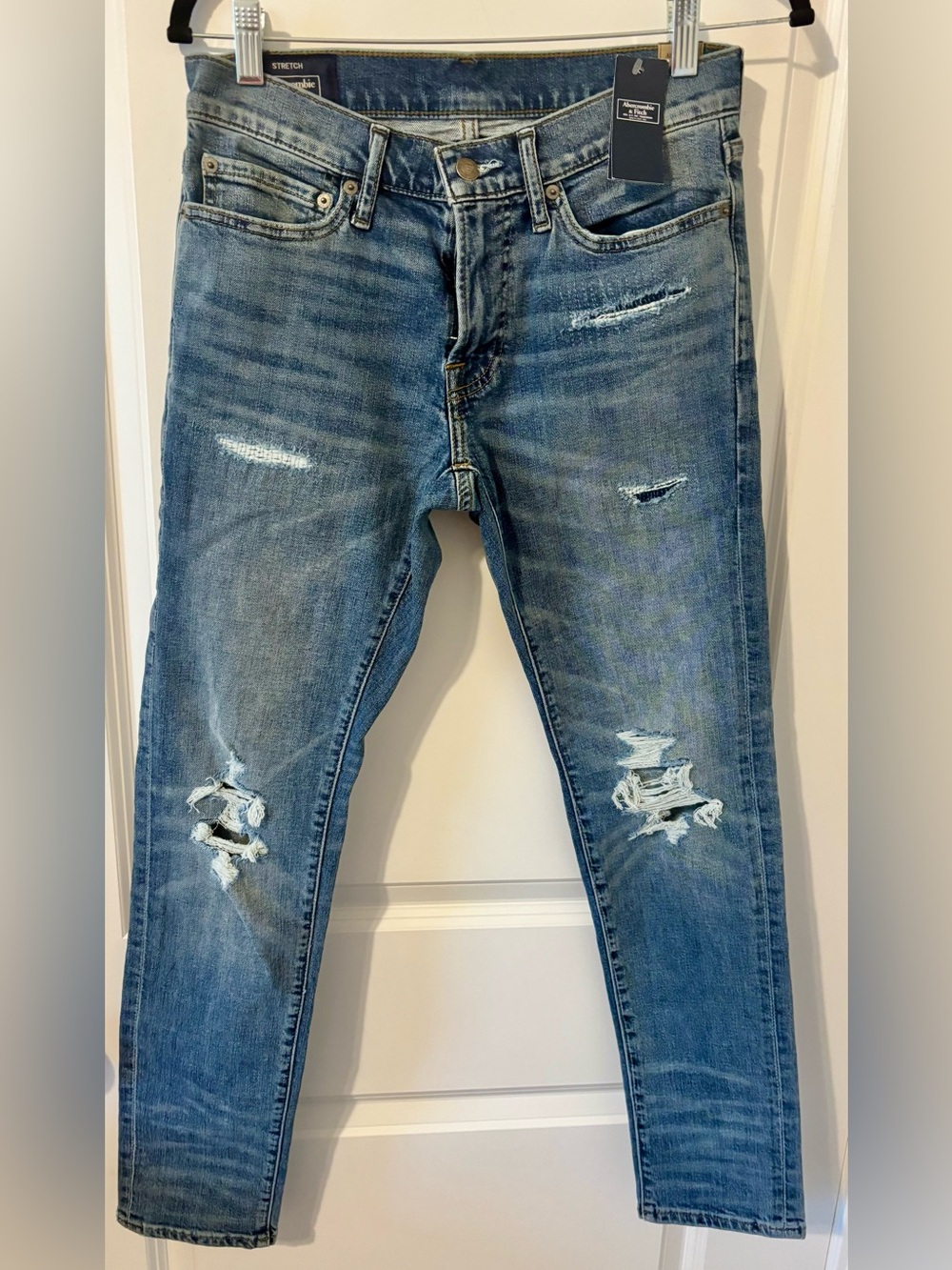 NEW Abercrombie & Fitch women Blue W28 L30 Super Skinny Distressed Stretch Jeans